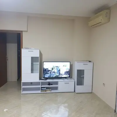 Apartment 1+1 for rent in Rruga Kongresi i Manastirit, Tirana, 85 m². Photo 5 of 10