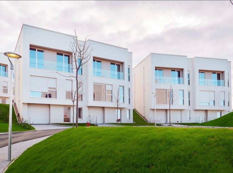 Villa for rent in AbA Residence Kontakt.al, Tirana, 200 m²
