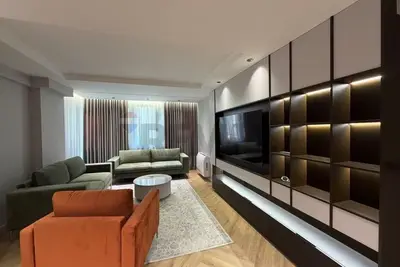Apartament 2+1 me qera në Libri Universitar, Tiranë, 92 m². Foto 1 nga 9