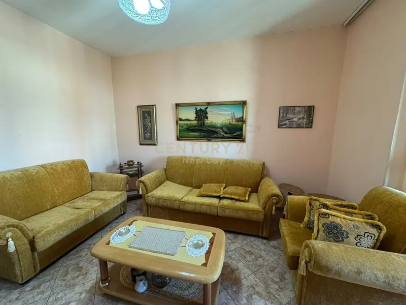Apartament 1+1 në shitje në Stacioni i Trenit, Durrës, 62 m²