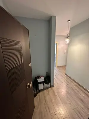 Apartament 2+1 në shitje në Kthesa e Kamzës, Tiranë, 105 m². Foto 2 nga 7