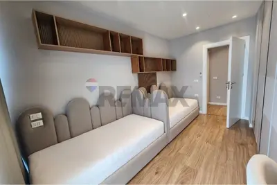 Apartament 2+1 me qera në Lake View Residences, Tiranë, 126 m². Foto 4 nga 7