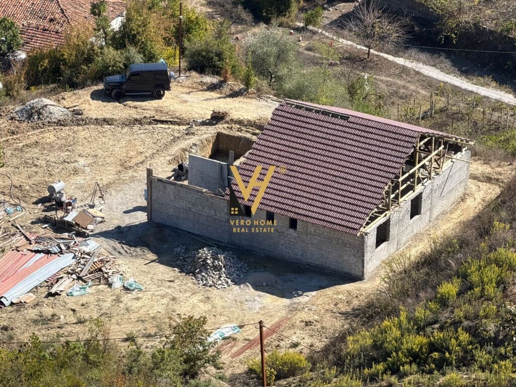 Vilë në shitje në Ndroq, Tiranë, 230 m². Foto 2 nga 3