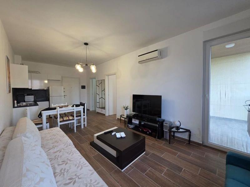 Apartament 1+1 në shitje në Kompleksi Uldedaj Shëngjin, Lezhë, 57 m². Foto 2 nga 6