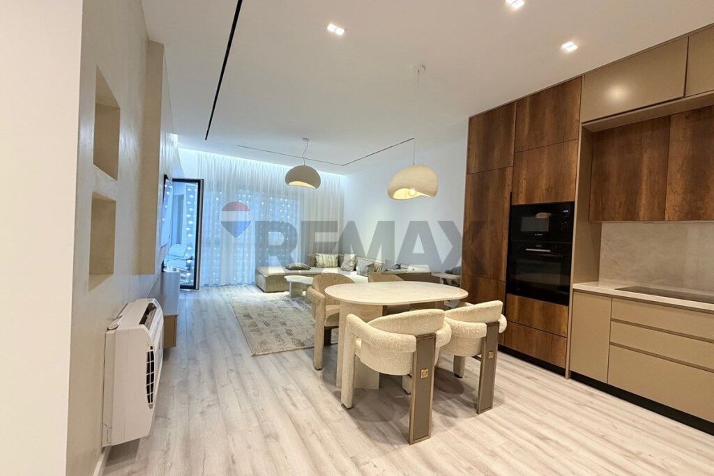 Appartamento in affitto a Rruga 5 Maji, Tirana, 99 m². Foto 2 di 3