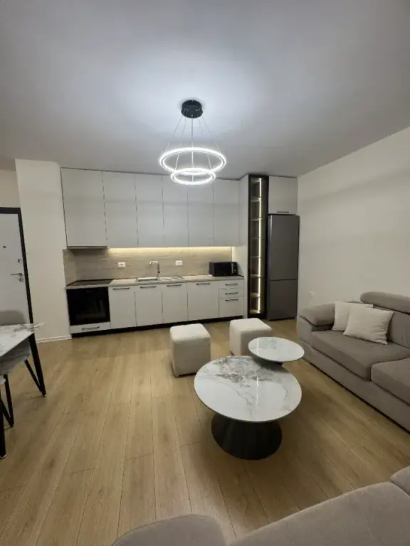 Appartamento 1+1 in affitto a Rruga Jordan Misja, Tirana, 60 m²