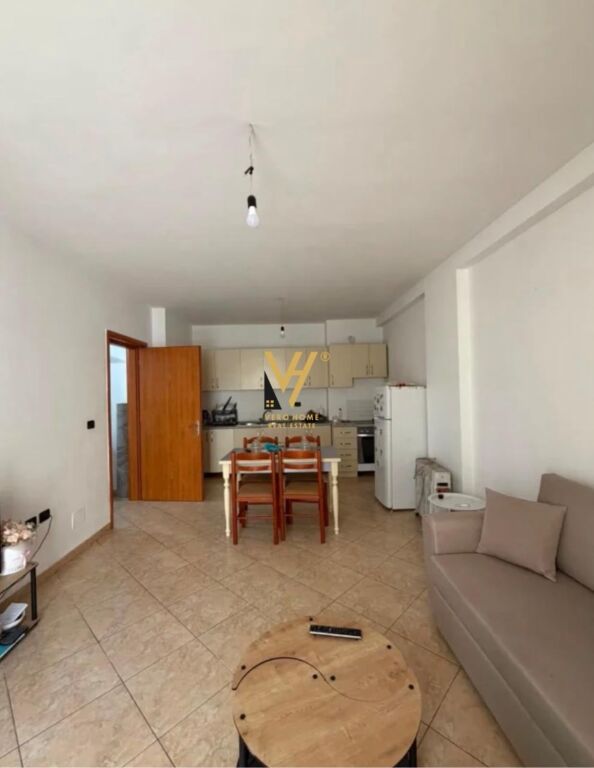 Apartament 1+1 me qera në Yzberisht, Tiranë, 71 m². Foto 2 nga 3