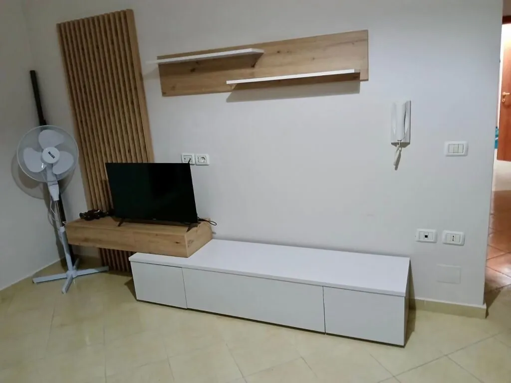 Appartamento 1+1 in affitto a Rruga Dervish Ali Dukati, Valona, 70 m². Foto 1 di 7