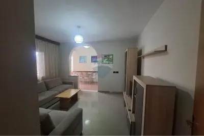 Apartament 2+1 me qera në Rruga Lef Sallata, Vlorë, 80 m². Foto 4 nga 12