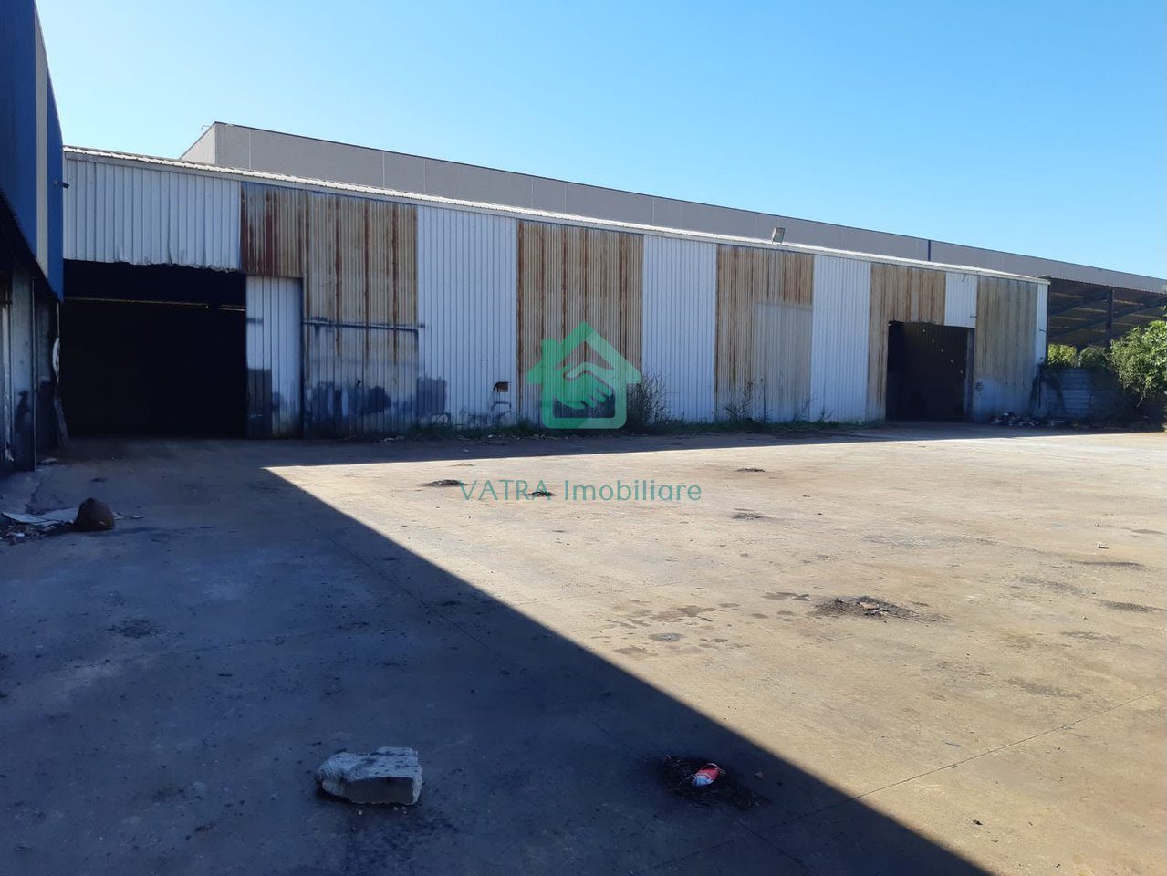 Warehouse for rent in Vore, Vorë, 1,200 m². Photo 1 of 4