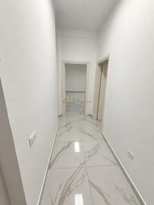 Ufficio in affitto a Rruga e Elbasanit, Tirana, 70 m². Foto 3 di 5