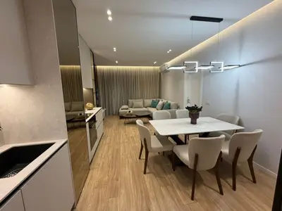Apartament 2+1 me qera në Rruga Mine Peza, Tiranë, 110 m². Foto 4 nga 12