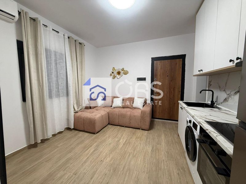 Appartamento 1+1 in affitto a 5 Maj, Tirana, 60 m²