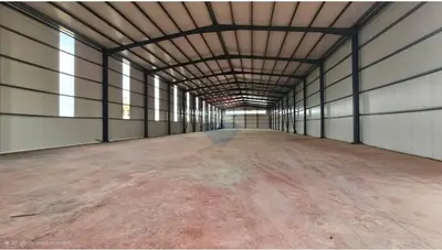 Magazinë me qera në Valias, Kamëz, 1 500 m². Foto 2 nga 3
