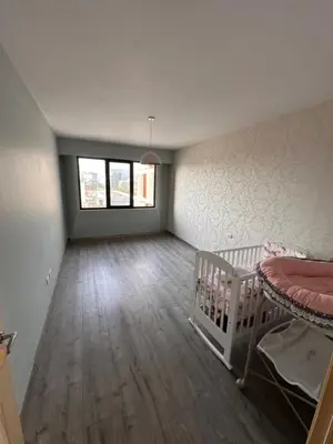 Apartament 2+1 në shitje në Kthesa e Kamzës, Tiranë, 105 m². Foto 4 nga 7