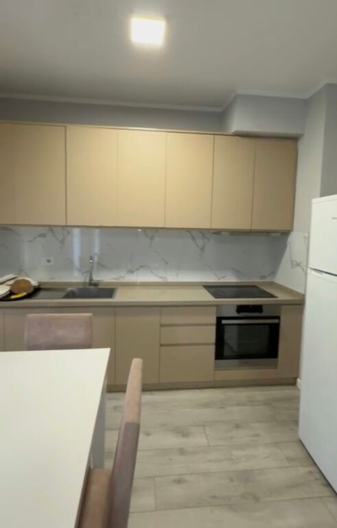 Appartamento 1+1 in vendita a Rruga 5 Maji, Tirana, 70 m². Foto 2 di 3