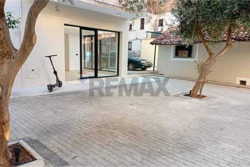 Shop for sale in Rruga Thanas Ziko, Tirana, 50 m²
