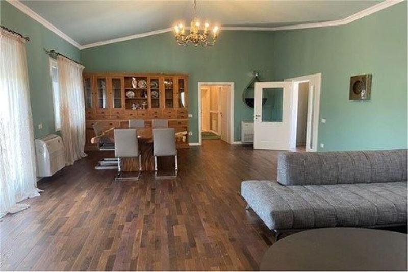 Villa in affitto a Tirana, 500 m². Foto 3 di 7