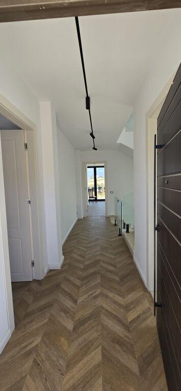 Vilë në shitje në TEG, Tiranë, 330 m². Foto 4 nga 4