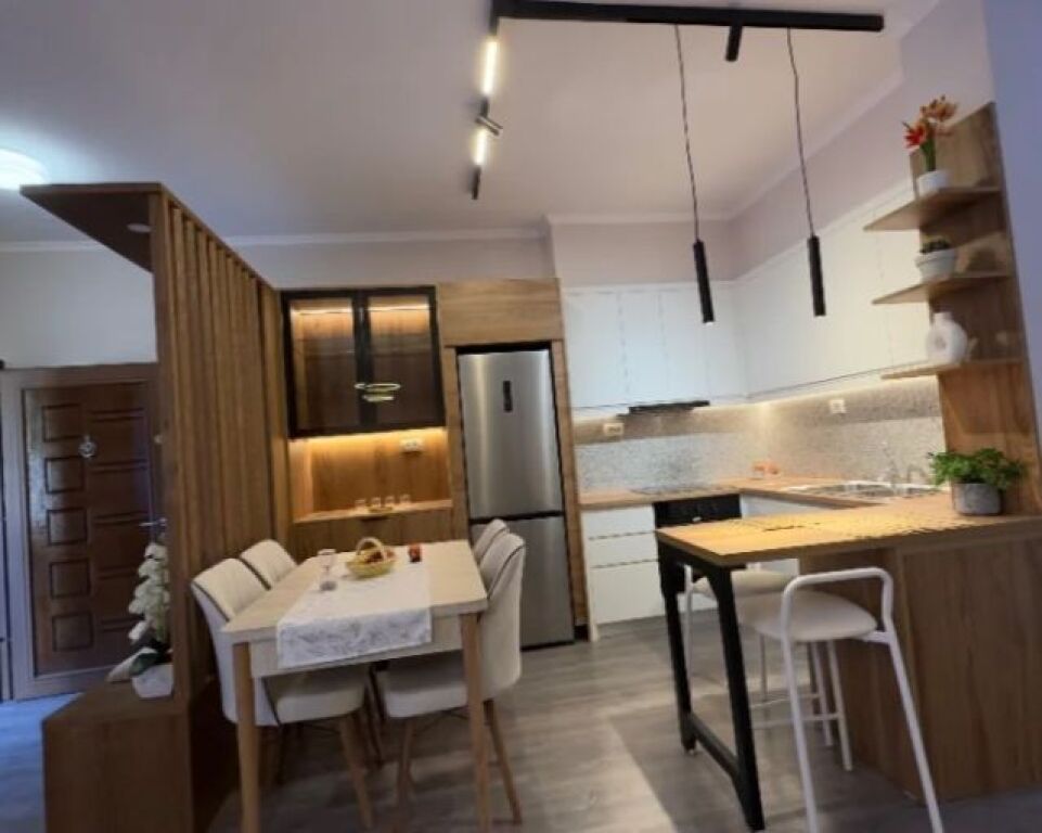 Appartamento 2+1 in affitto a Rruga e Kosovarëve, Tirana, 105 m². Foto 1 di 3
