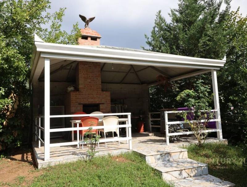 Vilë në shitje në Fondacioni Fundjavë Ndryshe, Tiranë, 214 m². Foto 2 nga 12