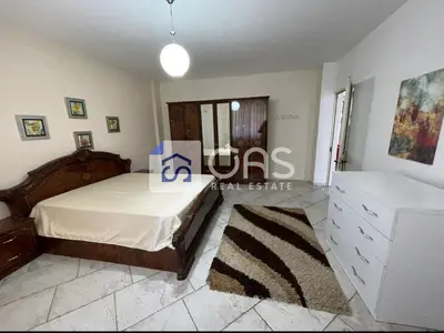 Appartamento 2+1 in affitto a Shkolla e Kuqe, Tirana, 160 m². Foto 2 di 10