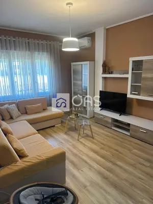 Apartament 2+1 me qera në Kopshtit Zologjik, Tiranë, 87 m². Foto 1 nga 7