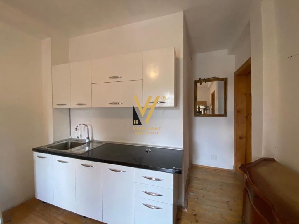 Apartament 2+1 me qera në Parku Zoologjik i Tiranës, Tiranë, 130 m². Foto 1 nga 3