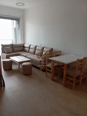 Appartamento 1+1 in affitto a Rruga 5 Maji, Tirana, 65 m². Foto 1 di 2