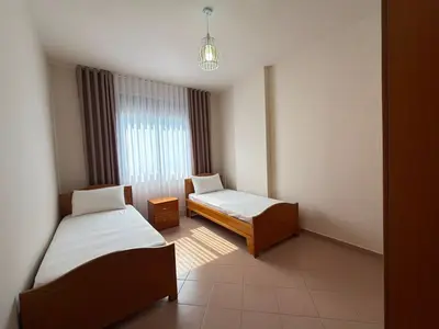 Apartament 2+1 në shitje në Plazh, Durrës, 100 m². Foto 5 nga 7