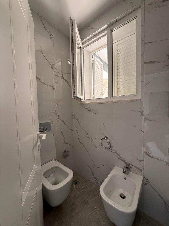 Vilë me qera në Mjull Bathore, Tiranë, 424 m². Foto 6 nga 12