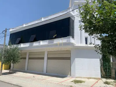 Zyrë me qera në Bulevardi Ramush Haradinaj, Kamëz, 300 m². Foto 1 nga 4