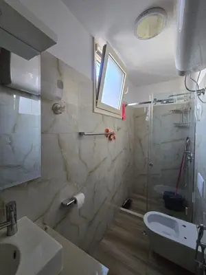 Apartament 1+1 me qera në Rruga e Elbasanit, Tiranë, 64 m². Foto 8 nga 10