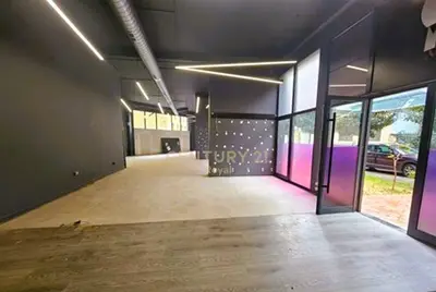 Commercial space for rent in Rruga Bardhok Biba, Tirana, 215 m². Photo 2 of 3