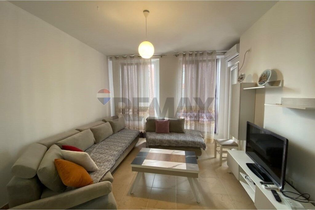 Appartamento in affitto a Jordan Misja, Tirana, 65 m². Foto 1 di 3