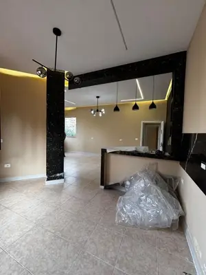 Apartament 3+1 në shitje në Rruga Qafe Bote, Durrës, 107 m². Foto 2 nga 11