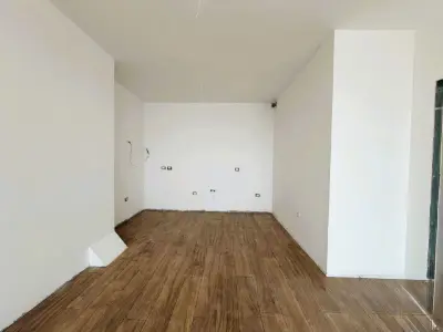 Appartamento 1+1 in vendita a Rruga e Kavajës, Tirana, 71 m². Foto 3 di 5