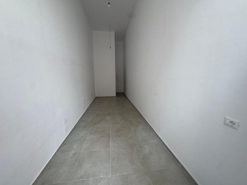 Ambient biznesi me qera në Klinika Gliozheni, Tiranë, 30 m²