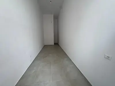 Commercial space for rent in Tregu Elektrik, Tirana, 30 m². Photo 1 of 3