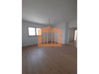 Apartment for sale in Qendër, Durrës, 400 m². Photo 6 of 10