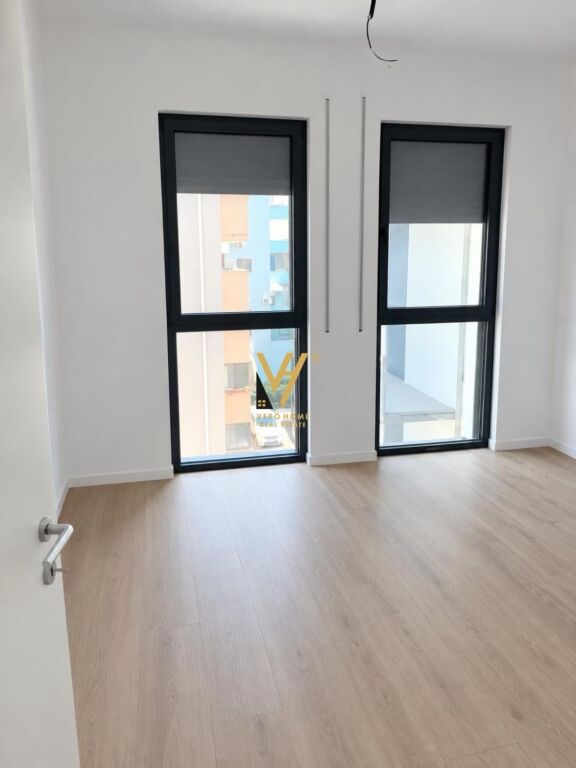 Office for rent in Komuna e Parisit, Tirana, 95 m². Photo 1 of 3