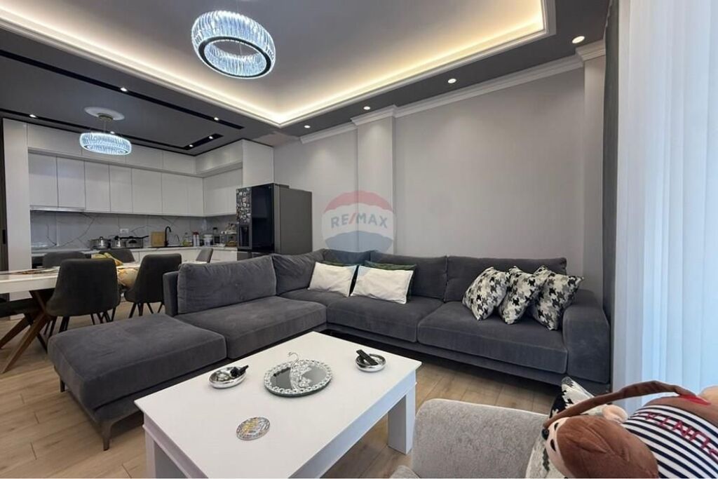 Apartament 3+1 në shitje në Kopshti Zoologjik, Tiranë, 140 m². Foto 1 nga 3