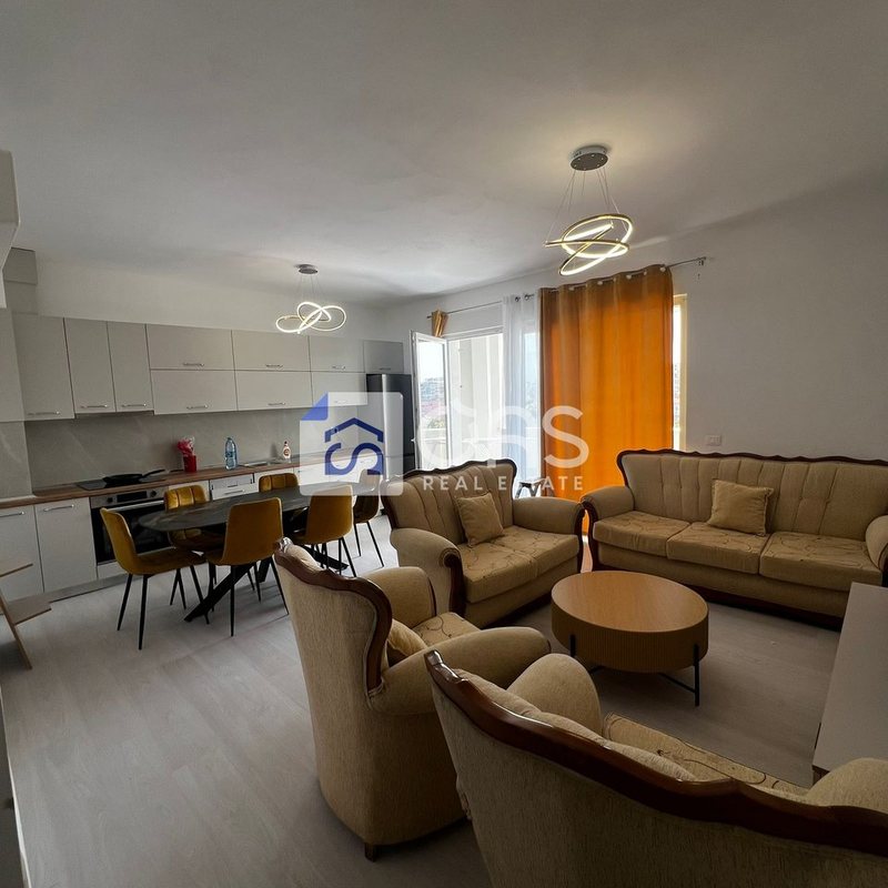 Appartamento 2+1 in affitto ad Astir, Tirana, 105 m²