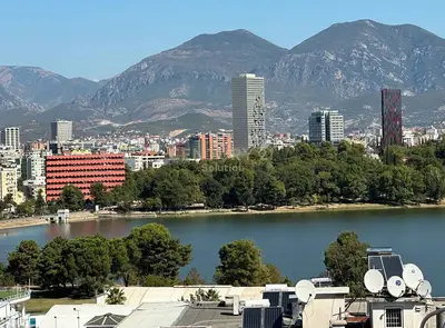 Apartament 1+1 në shitje në Liqeni i Tiranës, Tiranë, 78 m². Foto 1 nga 7