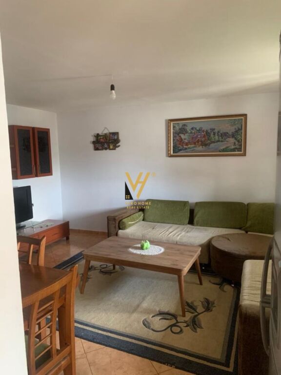 Apartament 3+1 me qera në Pazari i Ri, Tiranë, 93 m². Foto 2 nga 3
