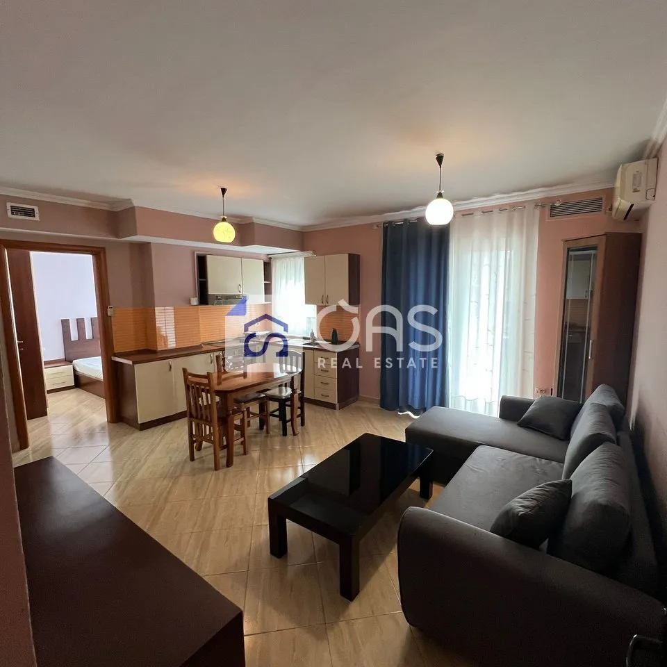 Apartament 1+1 me qera në Rruga e Dibrës, Tiranë, 62 m². Foto 1 nga 7