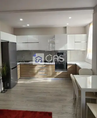 Apartament 1+1 me qera në Myslym Shyri, Tiranë, 78 m². Foto 2 nga 5