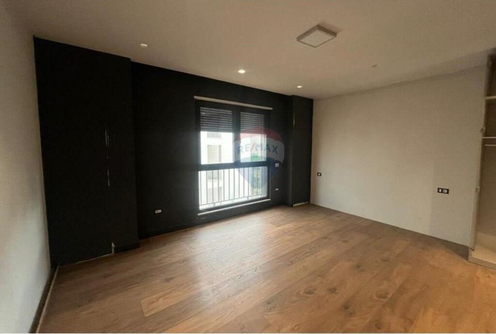Apartment for sale in Liqeni i Thatë, Tirana, 128 m². Photo 3 of 3