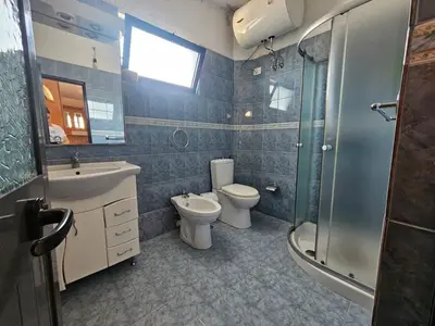 Shtëpi private me qera në Cezma Ferres, Durrës, 200 m². Foto 12 nga 12