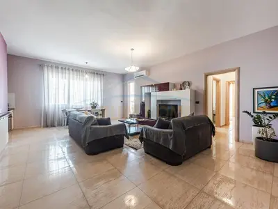 Appartamento 2+1 in affitto a Bulevardi Dyrrah, Durazzo, 114 m². Foto 6 di 8